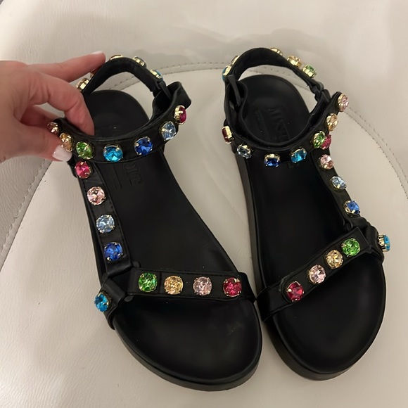 Stephanie gotlieb and mystic colab sandal - Picture 3 of 7
